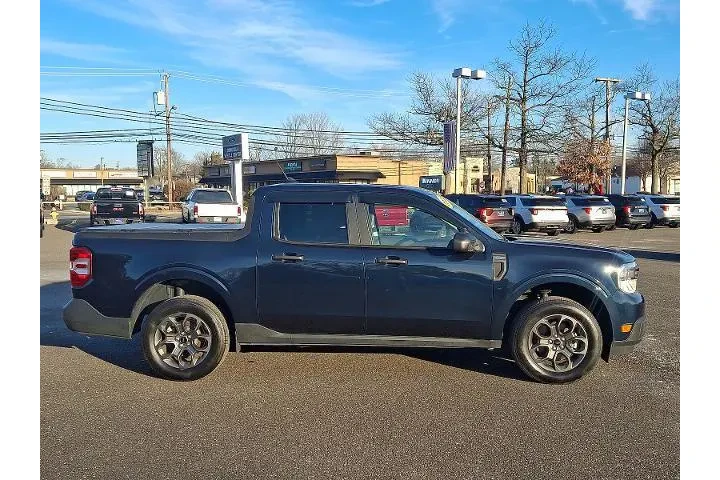 $26995 : Ford Maverick 2022 AWD XL 4d image 7