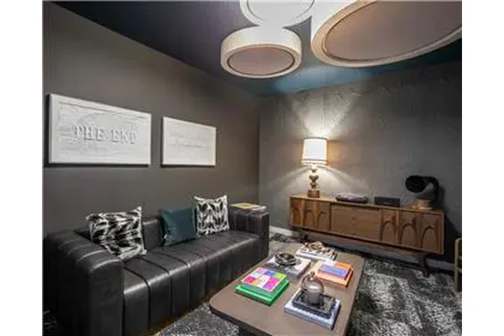 $2099 : Rental property with 1 bedro image 2