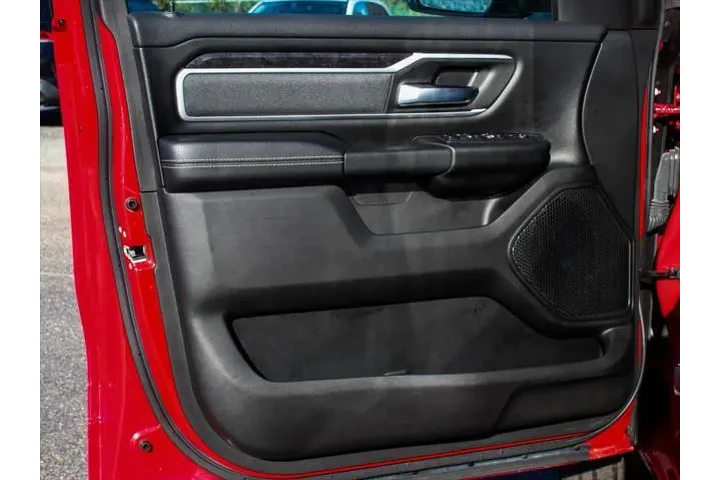 $35990 : Ram 1500 2023 4x4 Big Horn 4 image 8