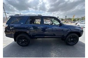 $39789 : Toyota 4Runner 2022 4x4 SR5 thumbnail