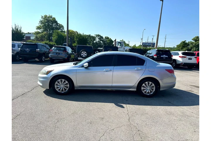 $7980 : 2011 Accord Sdn 4dr I4 Auto LX image 5