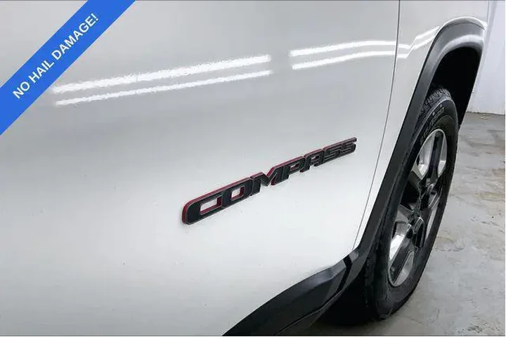 $14990 : Jeep Compass 2018 4x4 Trailh image 9