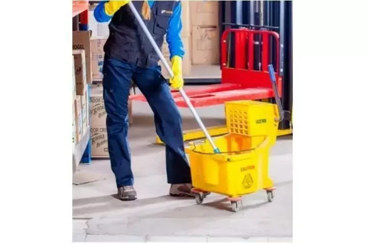 BUSCO SEÑORA PARA LIMPIEZA 🧹 image 1