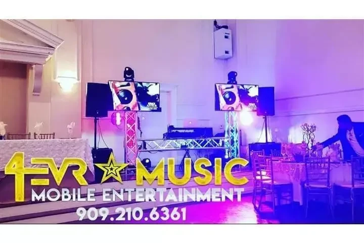4EVR MUSIC Servicio de DJ image 7