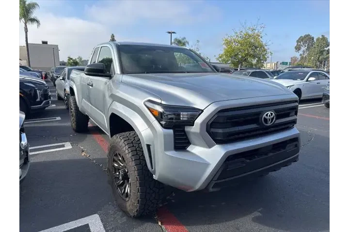 $33995 : Toyota Tacoma 2024 4x4 SR 2d image 4