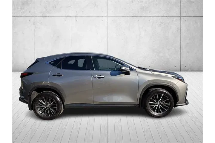 $36485 : Lexus NX 250 2024 Premium 4d image 4