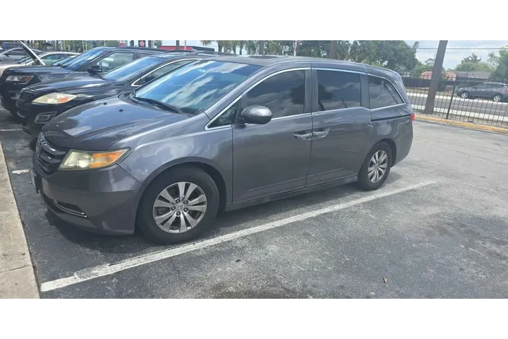 $11500 : 2015 Honda odyssey EX-L image 1