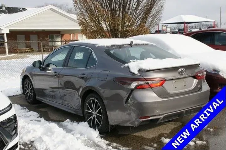 $23000 : Toyota Camry 2023 SE 4dr Sed image 6