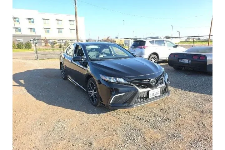 $24900 : Toyota Camry 2024 SE 4dr Sed image 1