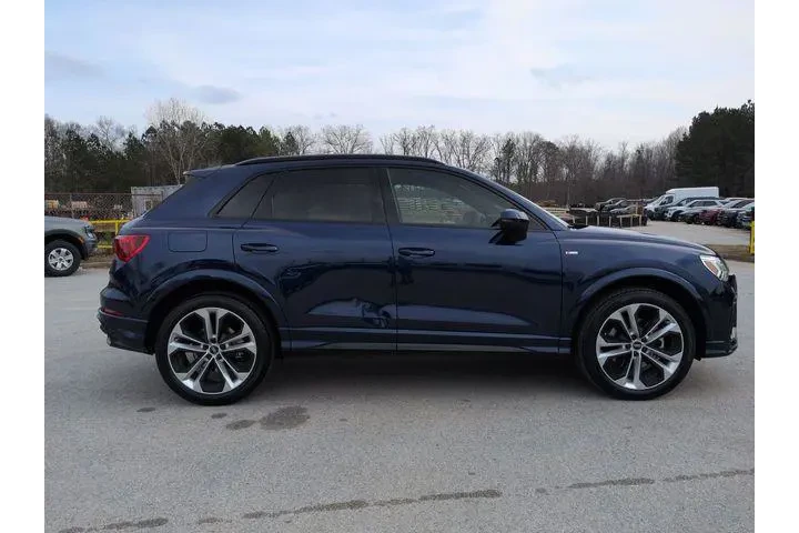 $24640 : Audi Q3 2022 AWD quattro S l image 3