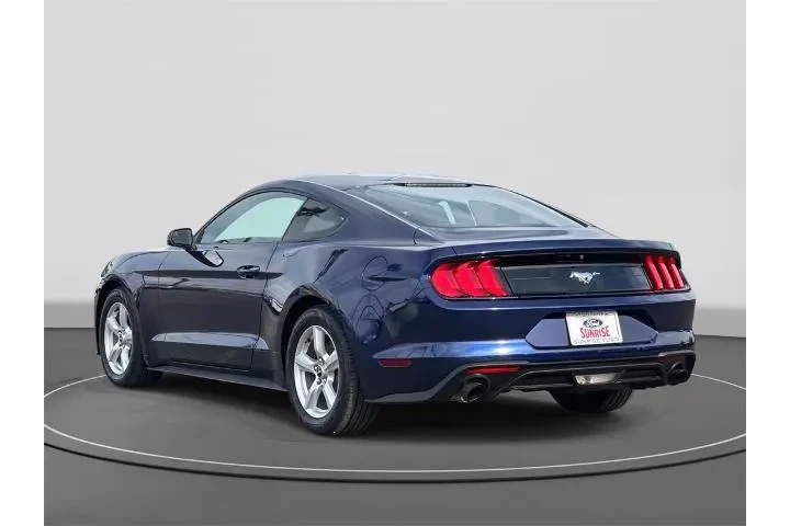 $17200 : Ford Mustang 2018 EcoBoost 2 image 7