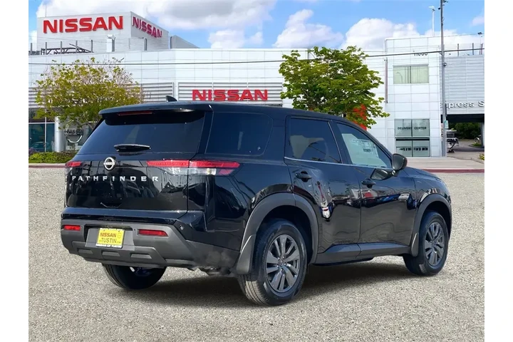 $38475 : Nissan Pathfinder 2025 S 4dr image 4