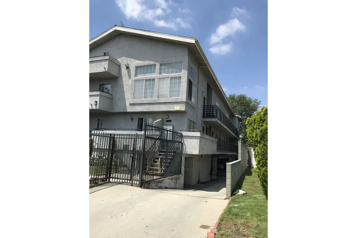 $2550 : Apartamento de 2 Recamaras image 1