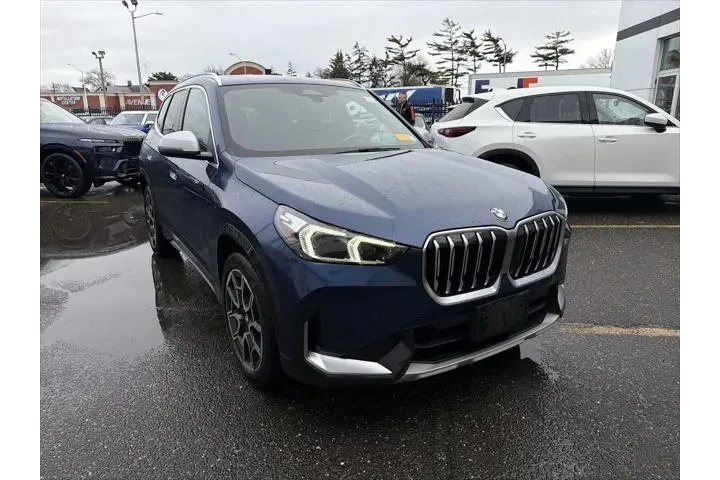 $33943 : BMW X1 2023 AWD xDrive28i 4d image 2
