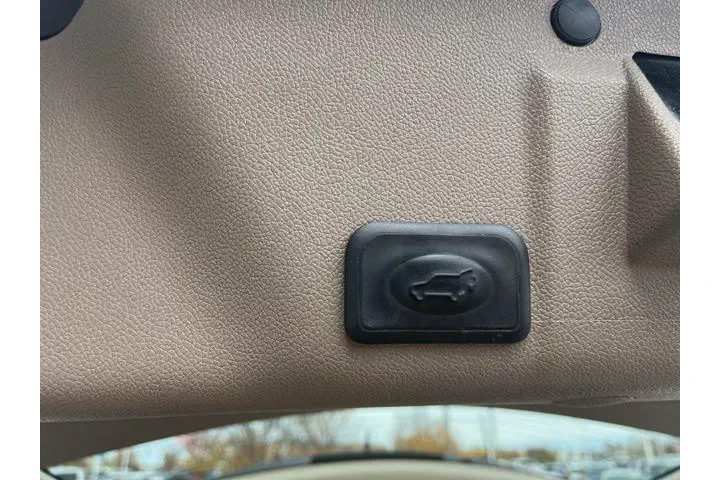 $12757 : GMC Acadia 2016 AWD Denali 4 image 10