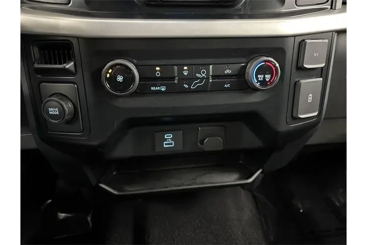 $29122 : Ford F-150 2023 4x2 XLT 4dr image 10