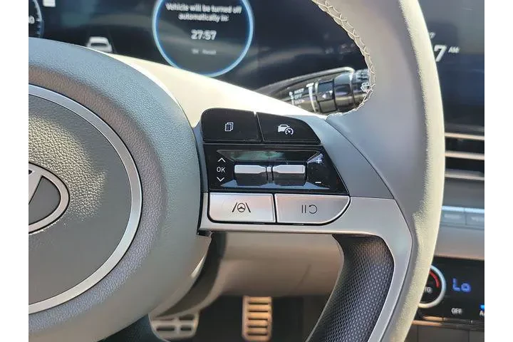 $23026 : Hyundai ELANTRA Hybrid 2025 image 6