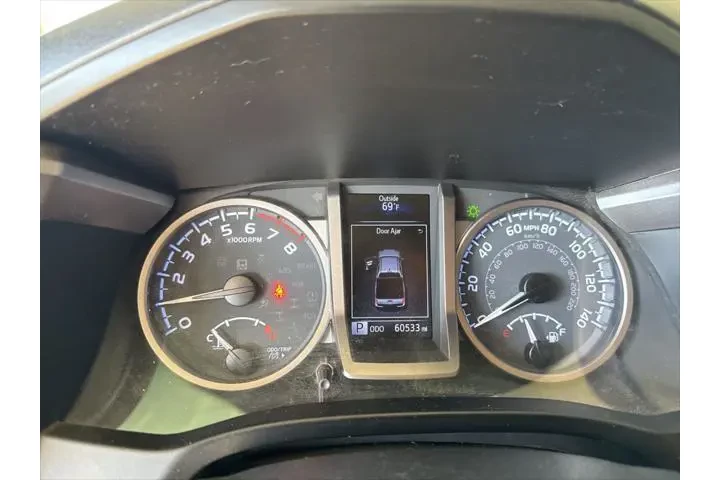 $34995 : Toyota Tacoma 2022 4x4 SR5 V image 7