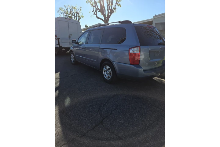 $4000 : Kia Sedona 2008 image 3