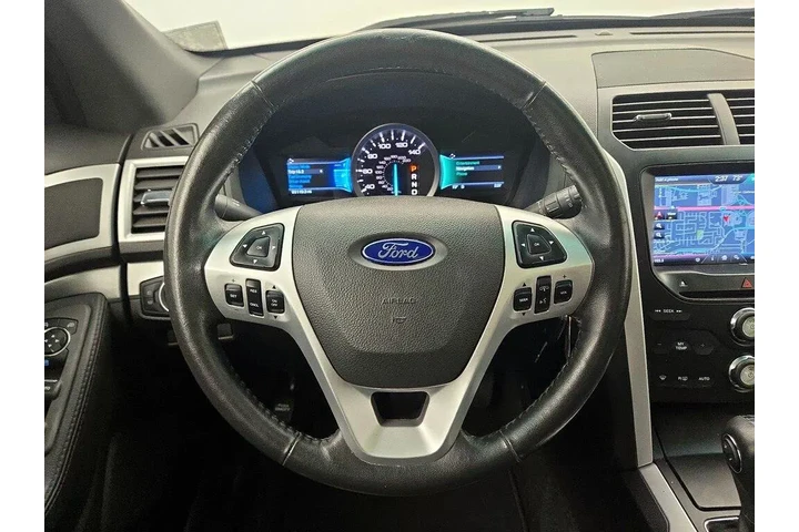 $15998 : Ford Explorer 2015 AWD XLT 4 image 10
