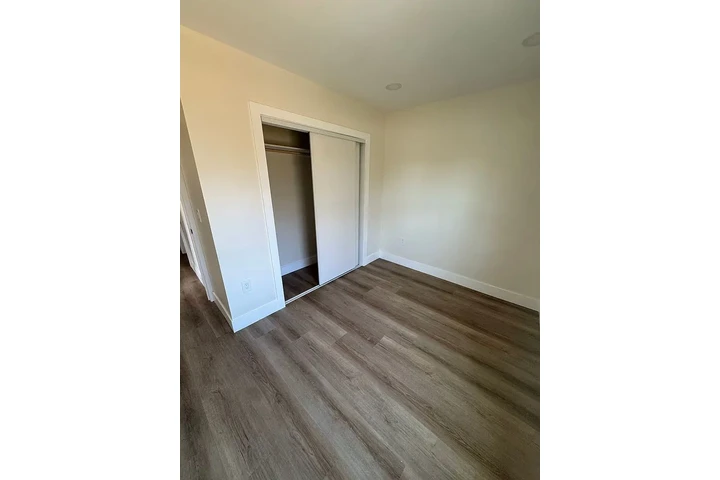 $900 : Encantadora casa de 3 dormitor image 3