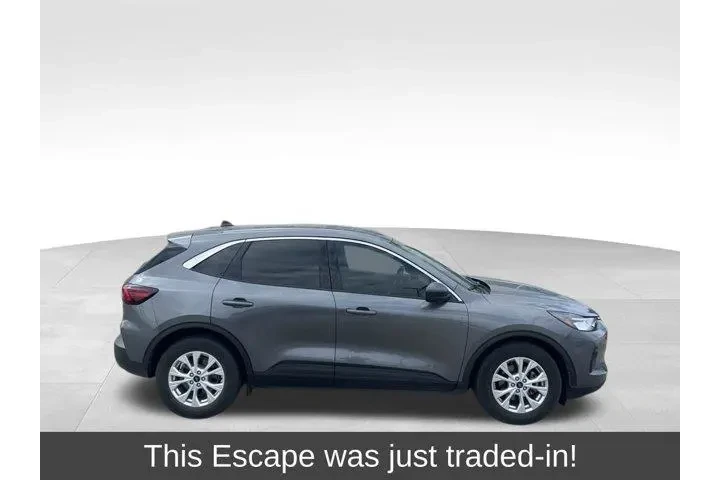 $21570 : Ford Escape 2023 Active 4dr image 1