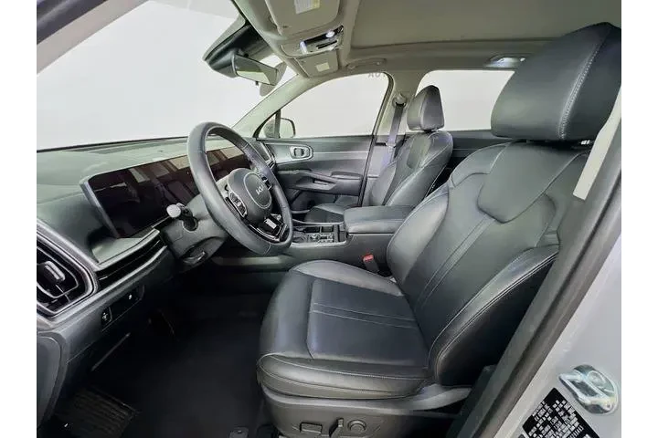 $28975 : Kia Sorento 2024 S 4dr SUV image 10