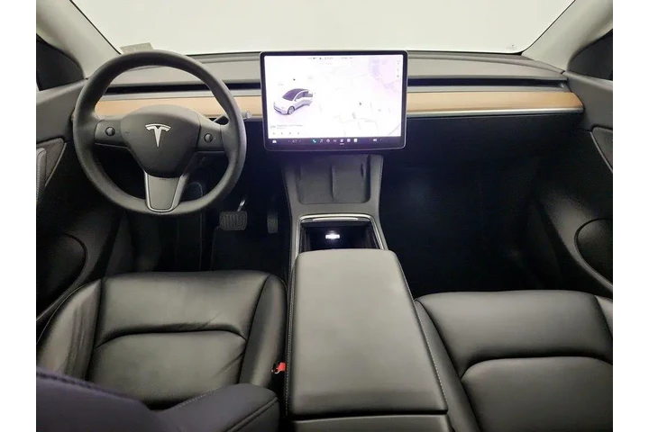 $28998 : Tesla Model Y 2022 AWD Long image 9