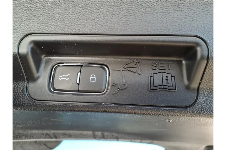 $24490 : Ford Explorer 2022 AWD XLT 4 image 10