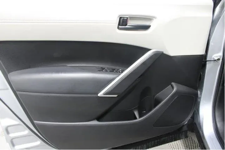 $22921 : Toyota Corolla Cross 2022 L image 6