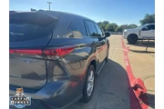 $26256 : Toyota Highlander 2021 L 4dr thumbnail