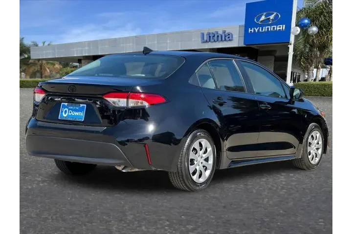 $23399 : Toyota Corolla 2026 LE 4dr S image 3
