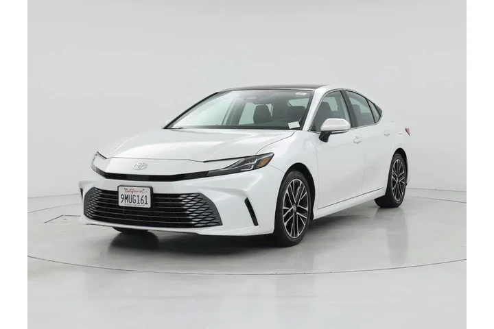 $33998 : Toyota Camry 2025 XLE 4dr Se image 4