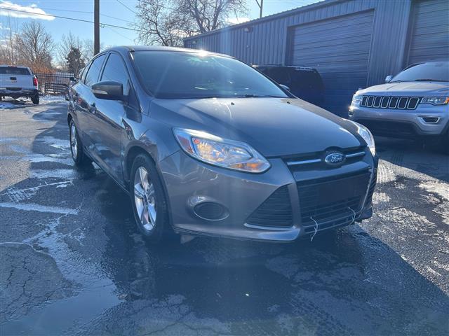 $8488 : 2014 Focus SE, GREAT ON GAS, image 5