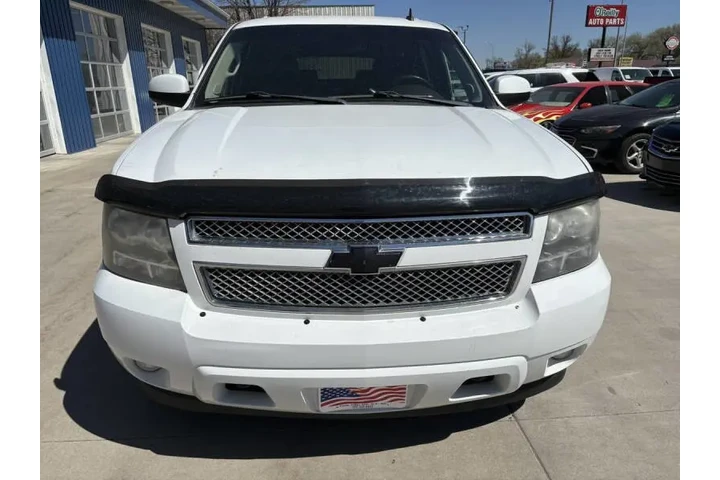 $8990 : 2011 Suburban LT image 4
