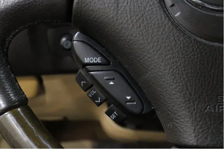 $19998 : Lexus SC 430 2006 2dr Conver image 9