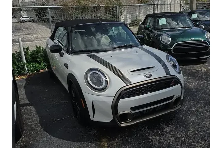 $27990 : MINI Convertible 2024 Cooper image 2