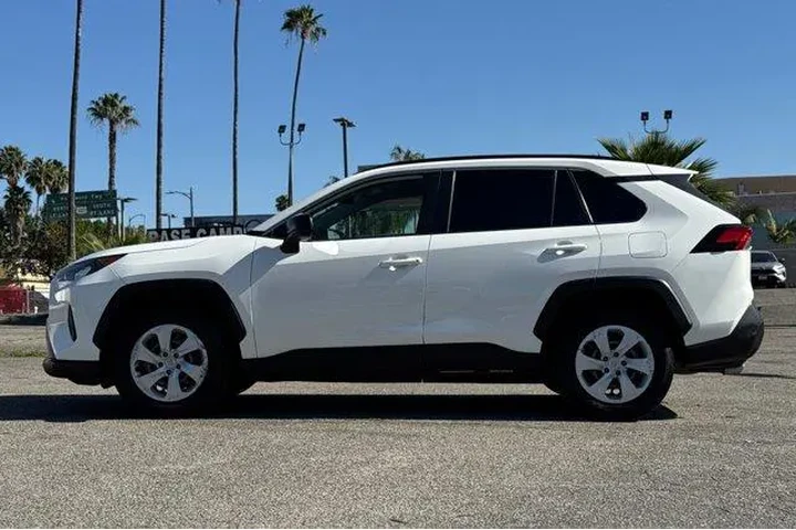 $21556 : Toyota RAV4 2019 LE 4dr SUV image 7