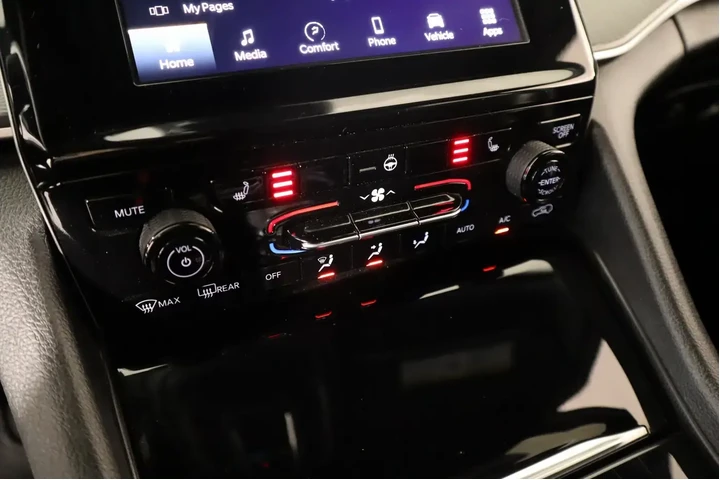 $28476 : Jeep Grand Cherokee L 2024 4 image 7