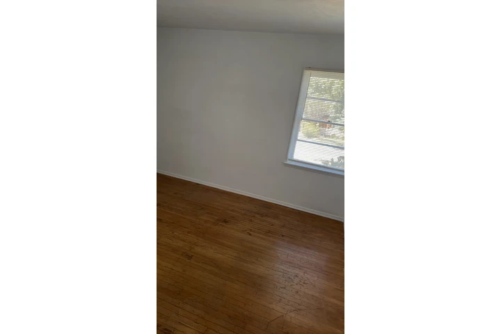 $1100 : Rento cuarto en Fullerton image 3