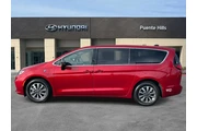 $37888 : Chrysler Pacifica Plug-In Hy thumbnail
