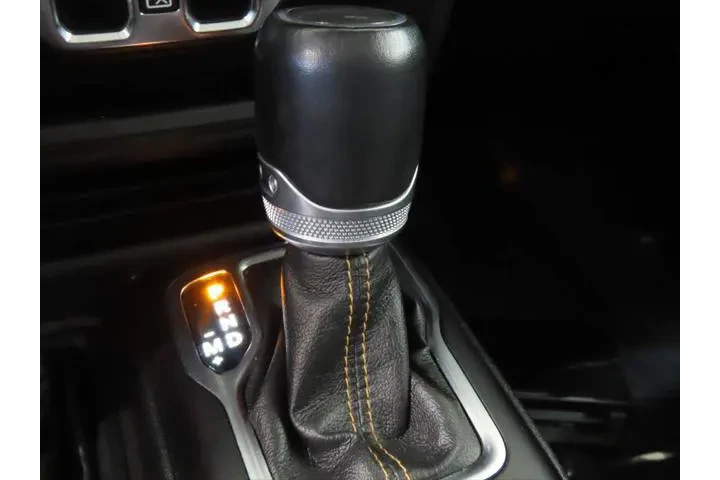 $32166 : Jeep Gladiator 2021 4x4 High image 9