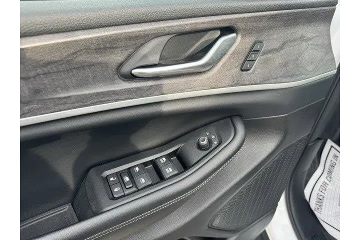 $38739 : Jeep Grand Cherokee L 2024 4 image 10