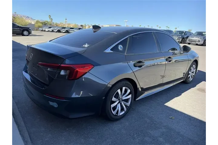 $21988 : Honda Civic 2024 LX 4dr Seda image 4