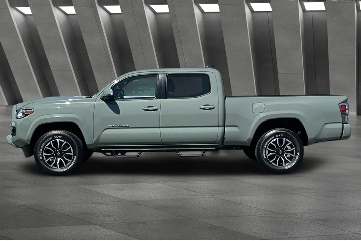 $38900 : Toyota Tacoma 2022 4x4 TRD S image 10