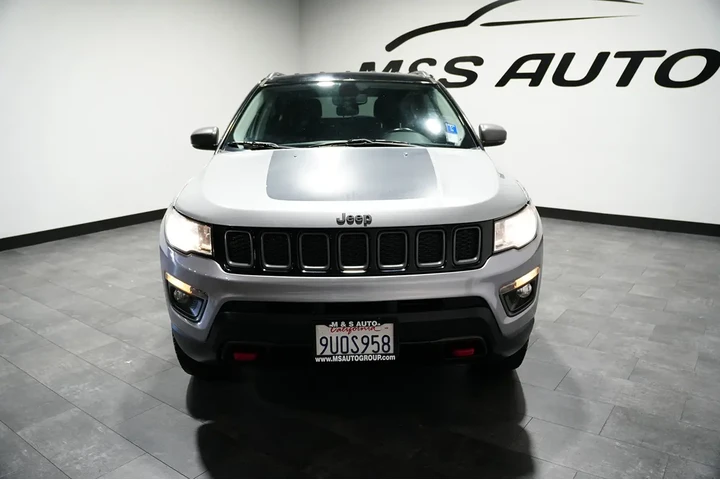 $15999 : 2019 Compass Trailhawk image 5