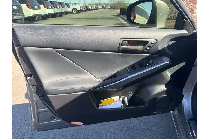 $29500 : Lexus IS 350 2019 AWD 4dr Se image 8