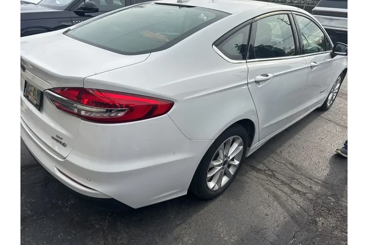 $15094 : Ford Fusion Hybrid 2019 SE 4 image 5