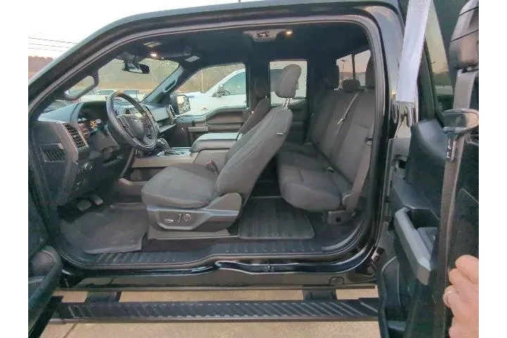 $19686 : Ford F-150 2017 4x4 XLT 4dr image 10