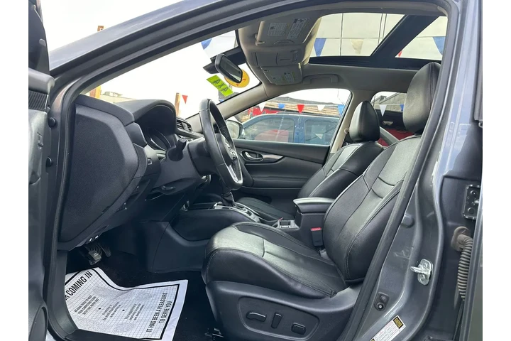 $12000 : 2017 NISSAN ROGUE2017 NISSAN image 6